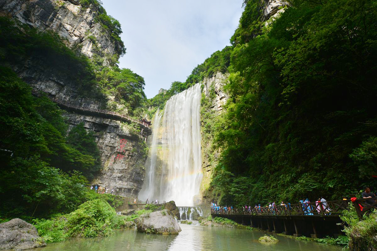 湖北第一、全國第四的三峽大瀑布